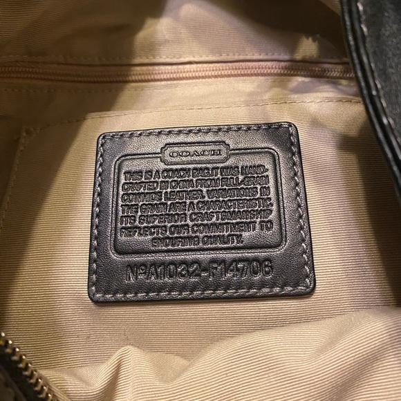 Black coach purse - Picture 6 of 6
